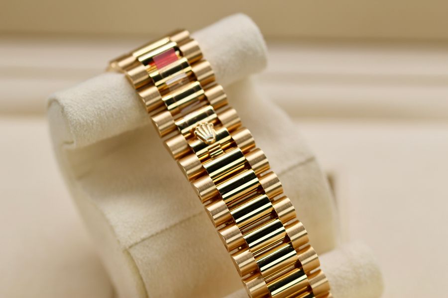 Rolex Day-Date 40 228238